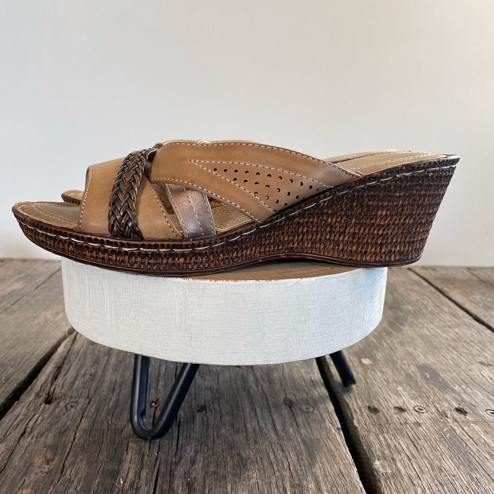 Patrizia Faux Leather Wedge Sandals Size 10 EUC